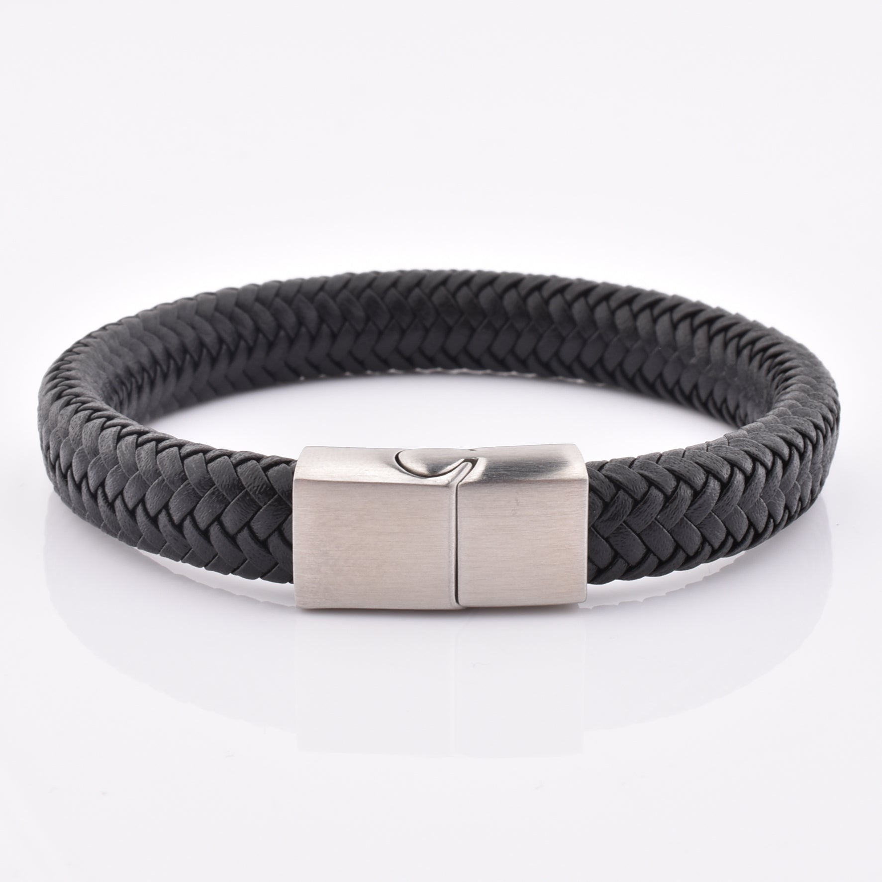 wholesale luxury mens magnetic clasp men jewelry bracelet real leather bracelet