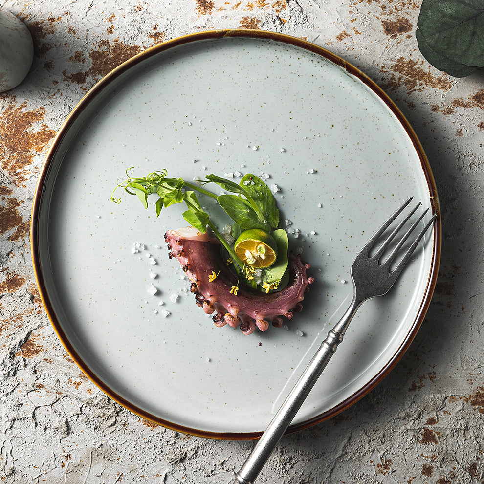 hotel restaurant newest classic customize logo grey 7.5/9.5/12 inch porcelain round dish ceramic dinner plate